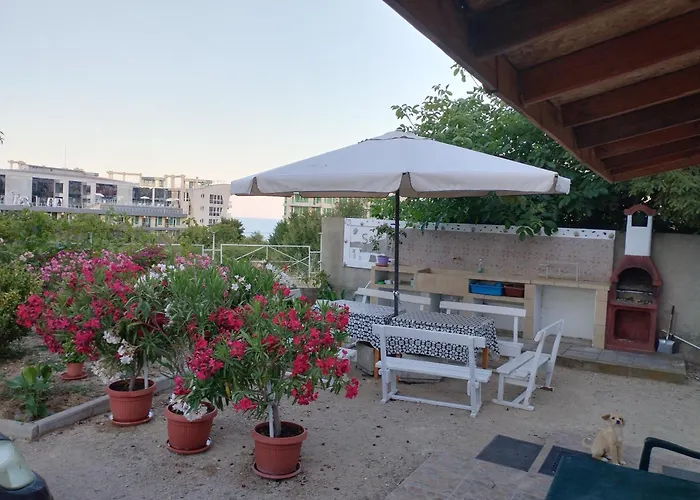 Отель Sani Family Бяла